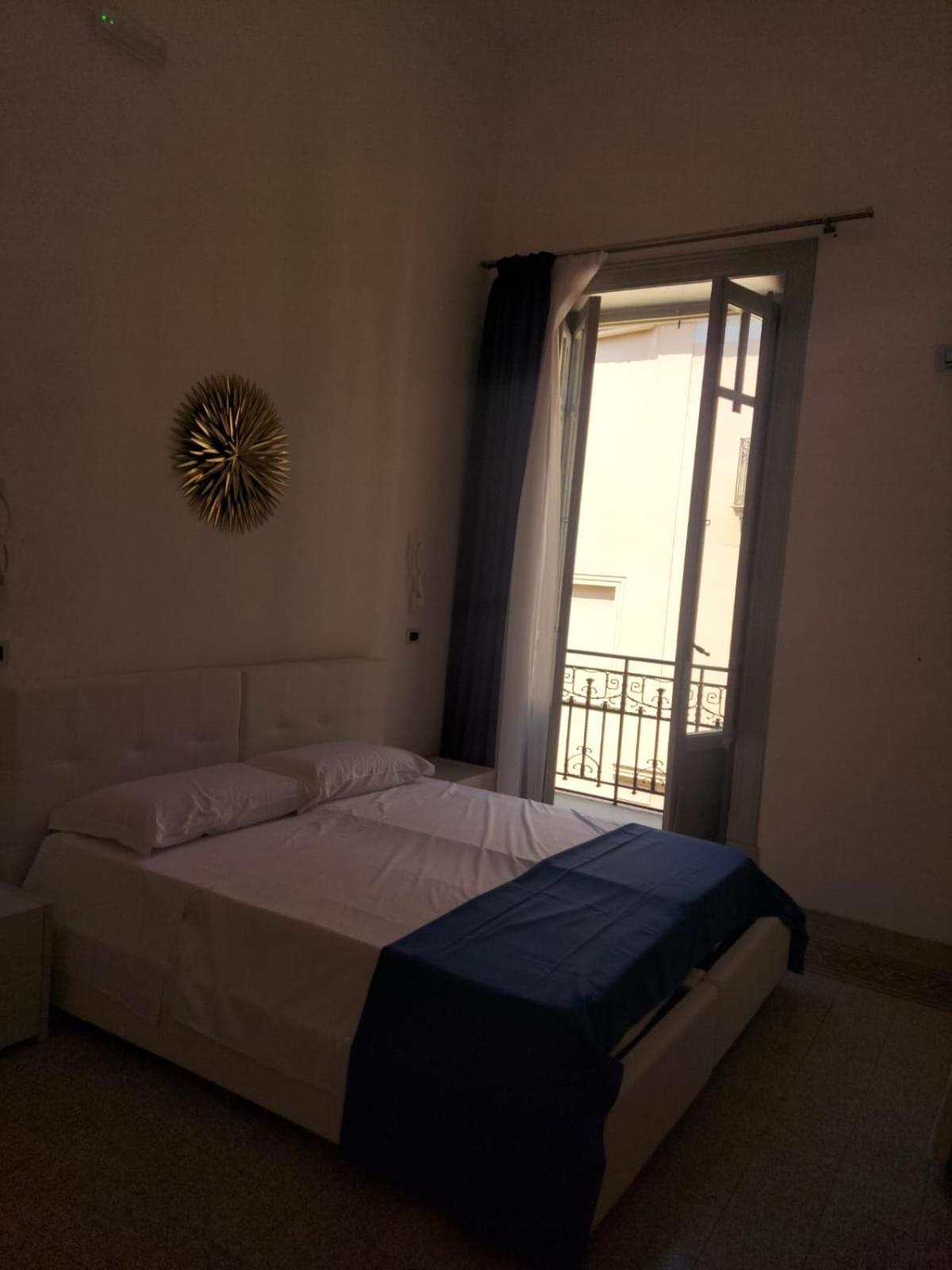 Guest House Lamphotel Militello Παλέρμο Εξωτερικό φωτογραφία